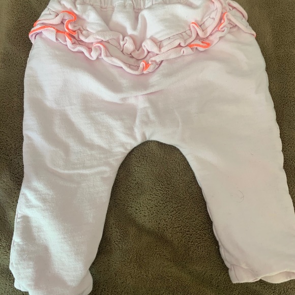 Kenzo kids light pink sweatpants w/knee stitching - Picture 2 of 4